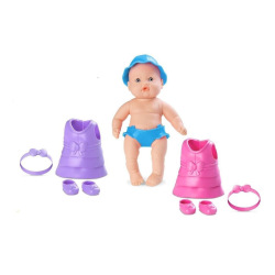 Cambia a tu Muñeca mini con sus hermosos accesorios, combina los diferentes vestidos y sombrero coma más te guste.